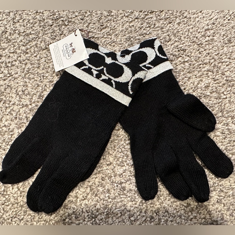 NWT Coach gloves